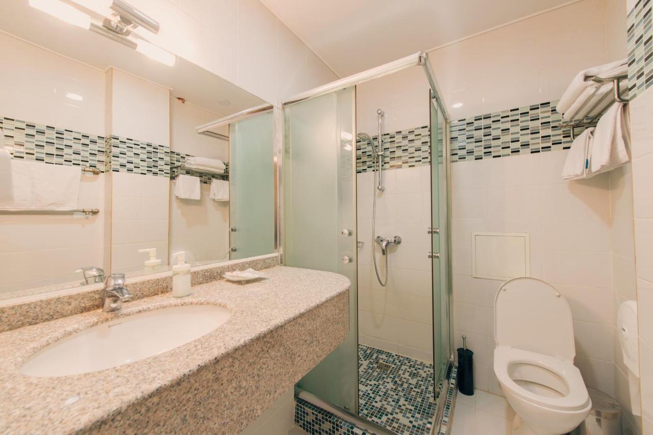 Inn Ozz Astana Ngoại thất bức ảnh