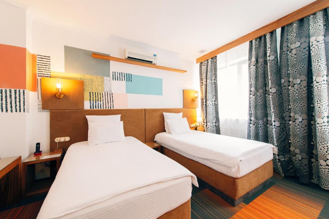 Inn Ozz Astana Ngoại thất bức ảnh